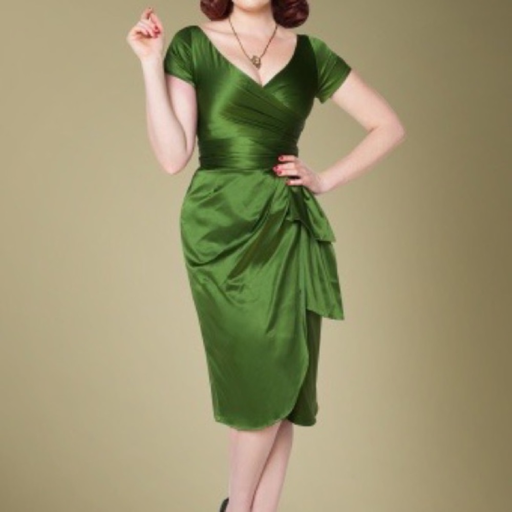Pinup Couture Ava dress in Green size Large
